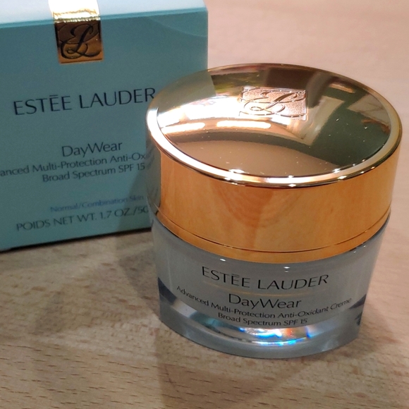 SOLD Estee Lauder DayWear Advanced Multi-Protection Anti-Oxidant Creme - Picture 1 of 8